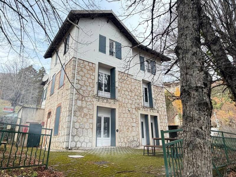 Maison à vendre, 200m², ALPES MARITIMES