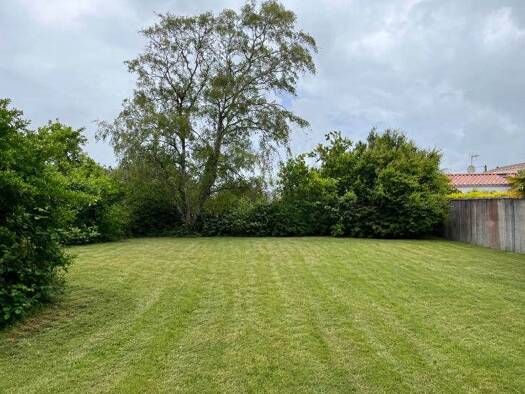 Terrain constructible à vendre 216 000 € 481 m² de terrain Laleu-La Pallice La Rochelle 17000
