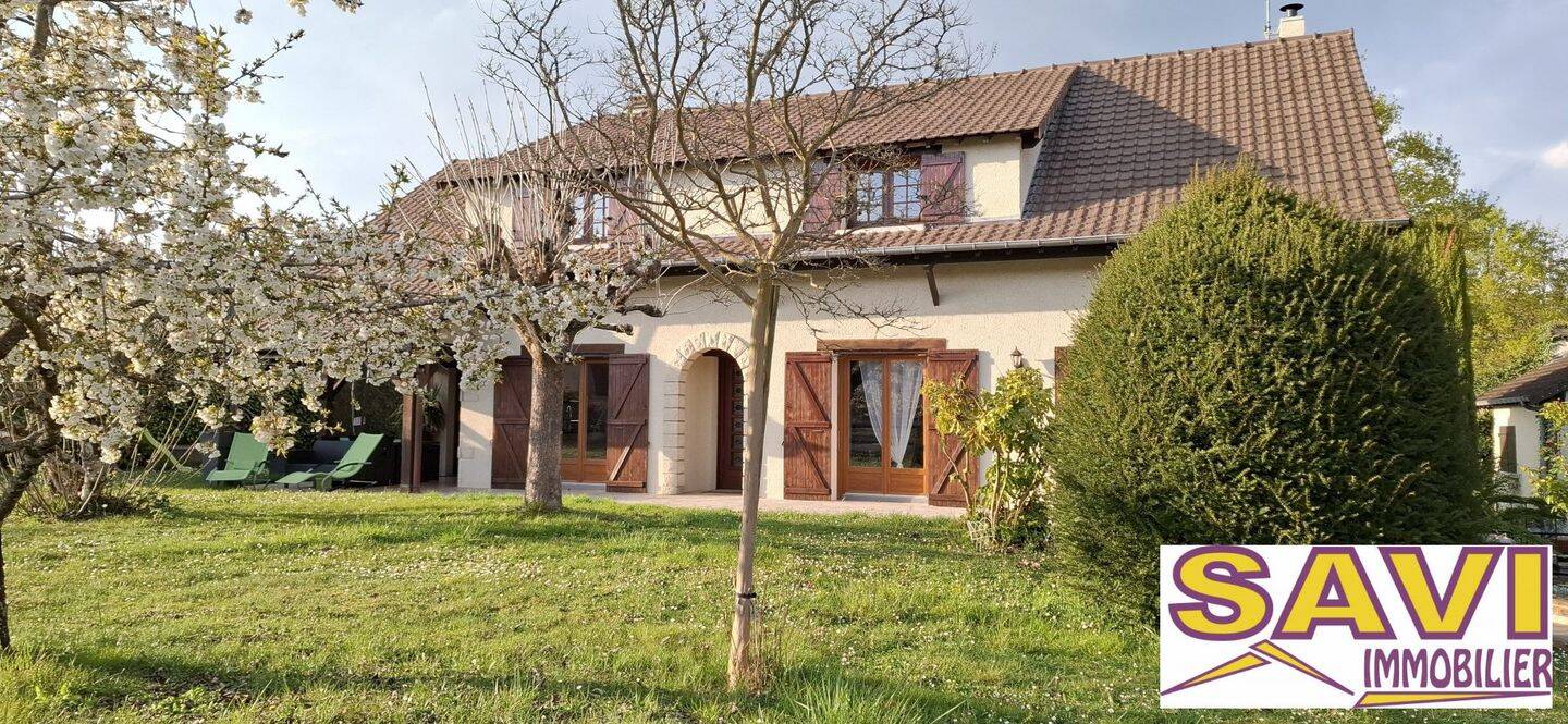 Maison à vendre, 200m², FERRIERES EN GATINAIS