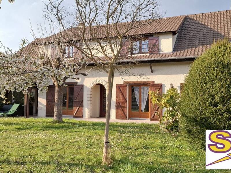 Maison à vendre, 200m², FERRIERES EN GATINAIS