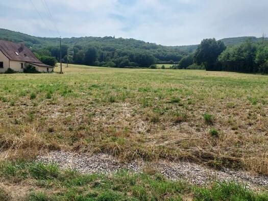 Terrain à vendre 37 500 € 1 975 m² de terrain Lanzac 46200