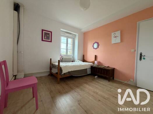 Maison à vendre 178 000 € 6 pièces 5 chambres 163 m² 2 309 m² de terrain Segré-en-Anjou Bleu 49500