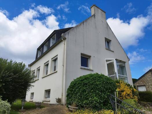 Maison à vendre 246 075 € 6 pièces 5 chambres 127 m² 3 500 m² de terrain Taulé 29670