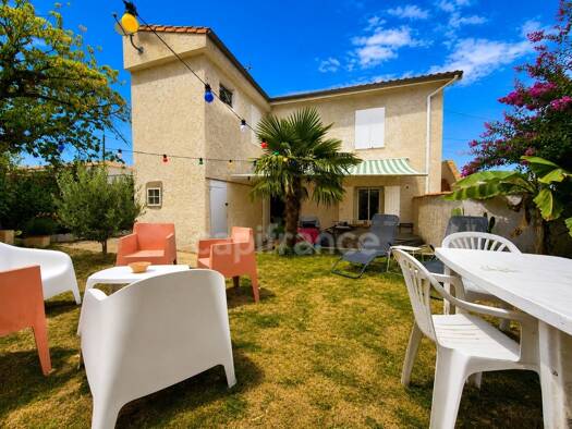 Maison à vendre 344 900 € 6 pièces 4 chambres 86 m² 187 m² de terrain Le Chay-Les Gardes Royan 17200