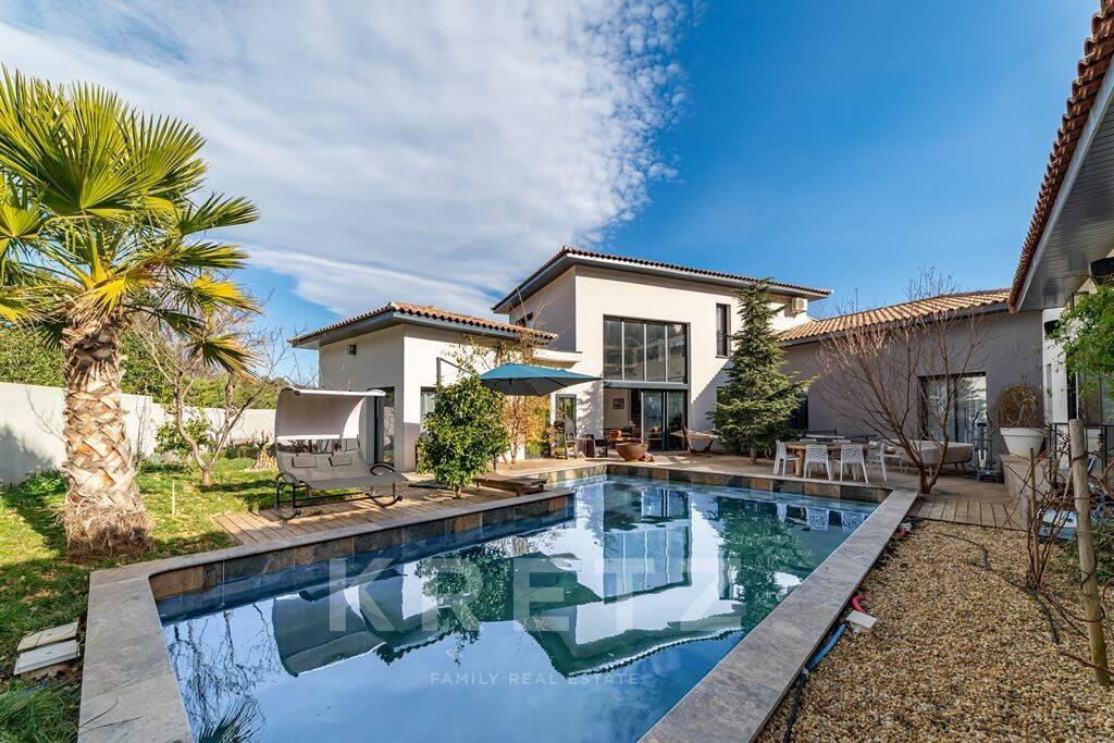 Maison à vendre, 370m², BEZIERS