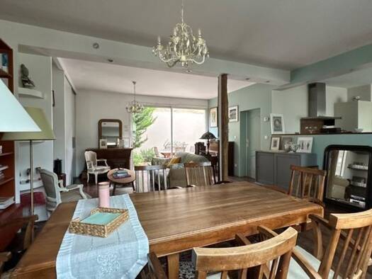 Maison à vendre 645 000 € 5 pièces 3 chambres 134 m² 110 m² de terrain Marceau-Tivoli Le Bouscat 33110