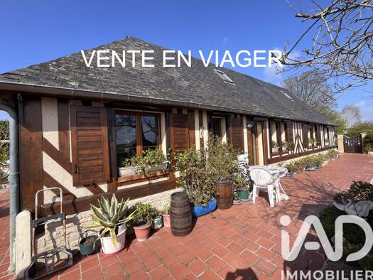 Maison de plain-pied en viager 175 000 € 3 pièces 2 chambres 88 m² 7 534 m² de terrain Pont-l'Évêque 14130