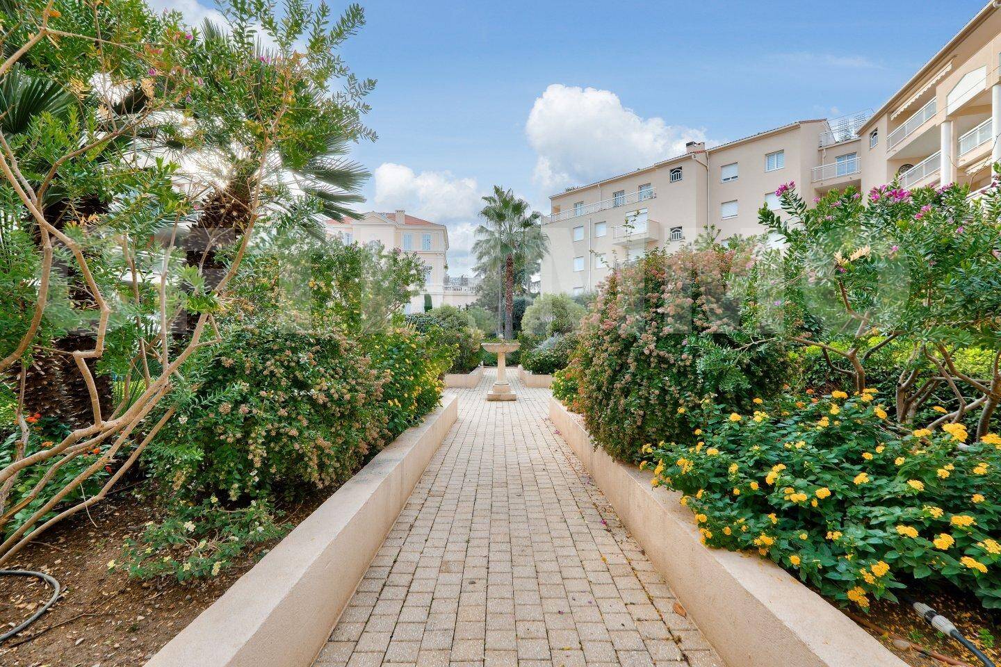 Maison à louer, 50m², CANNES