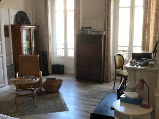 Studio à louer 545 € 1 pièce 4 chambres 34 m² 3ème étage Préfecture Marseille 6ème arrondissement 13006