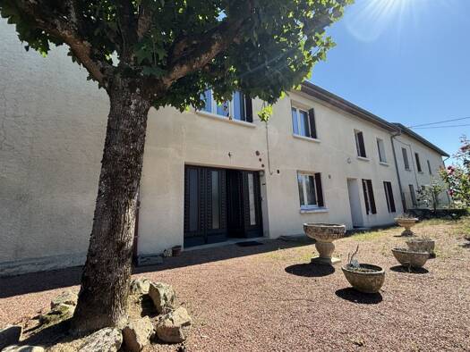 Maison à vendre 164 000 € 6 pièces 5 chambres 133 m² 2 839 m² de terrain Mariol 03270