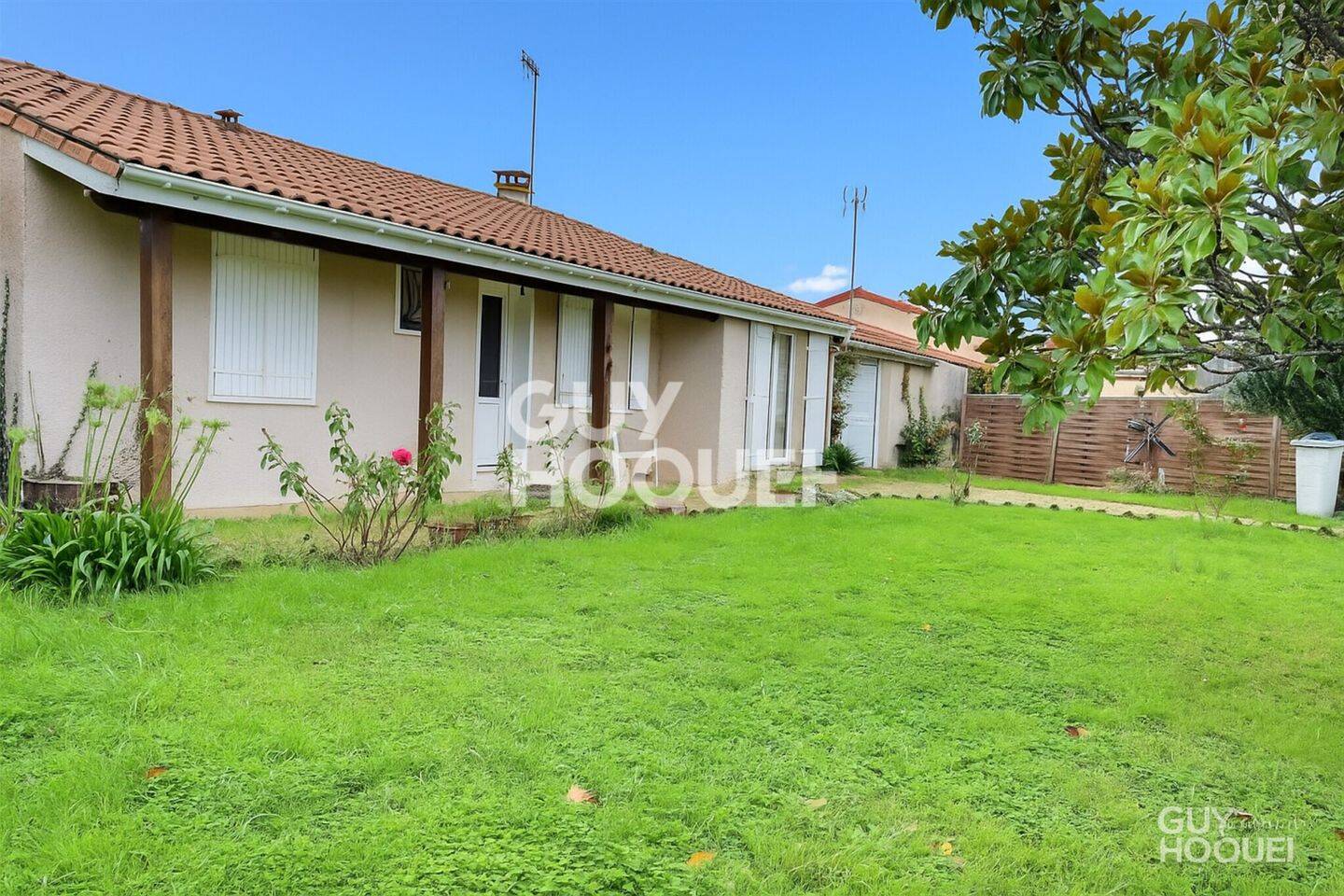 Maison à vendre, 100m², SURGERES