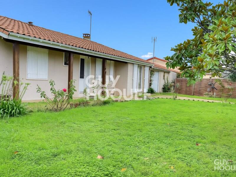 Maison à vendre, 100m², SURGERES