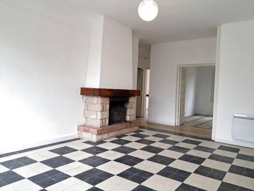Maison à vendre 97 000 € 6 pièces 3 chambres 107 m² 491 m² de terrain Neuvy sur Loire 58450