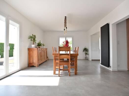 Maison de plain-pied à vendre 263 900 € 6 pièces 5 chambres 147 m² 3 500 m² de terrain Froyelles 80150