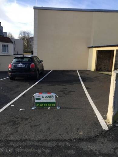 Garage/Stationnement à louer 68 € Meaux 77100