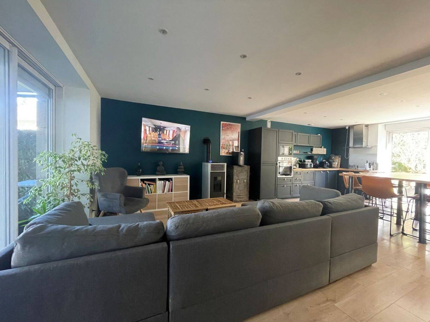 Maison à vendre, 214m², RIOM ES MONTAGNES