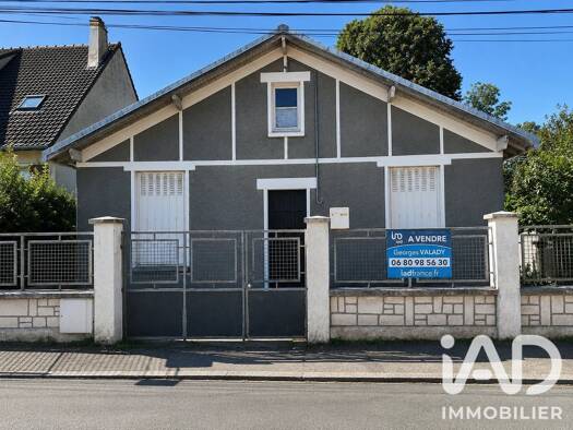 Maison de plain-pied à vendre 229 000 € 2 pièces 1 chambre 36,39 m² Hacquinière-Paris-Chevreuse Bures-sur-Yvette 91440