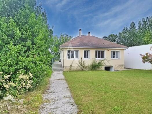 Maison de plain-pied à vendre 290 000 € 5 pièces 3 chambres 95 m² 1 033 m² de terrain Chaumes-en-Brie 77390