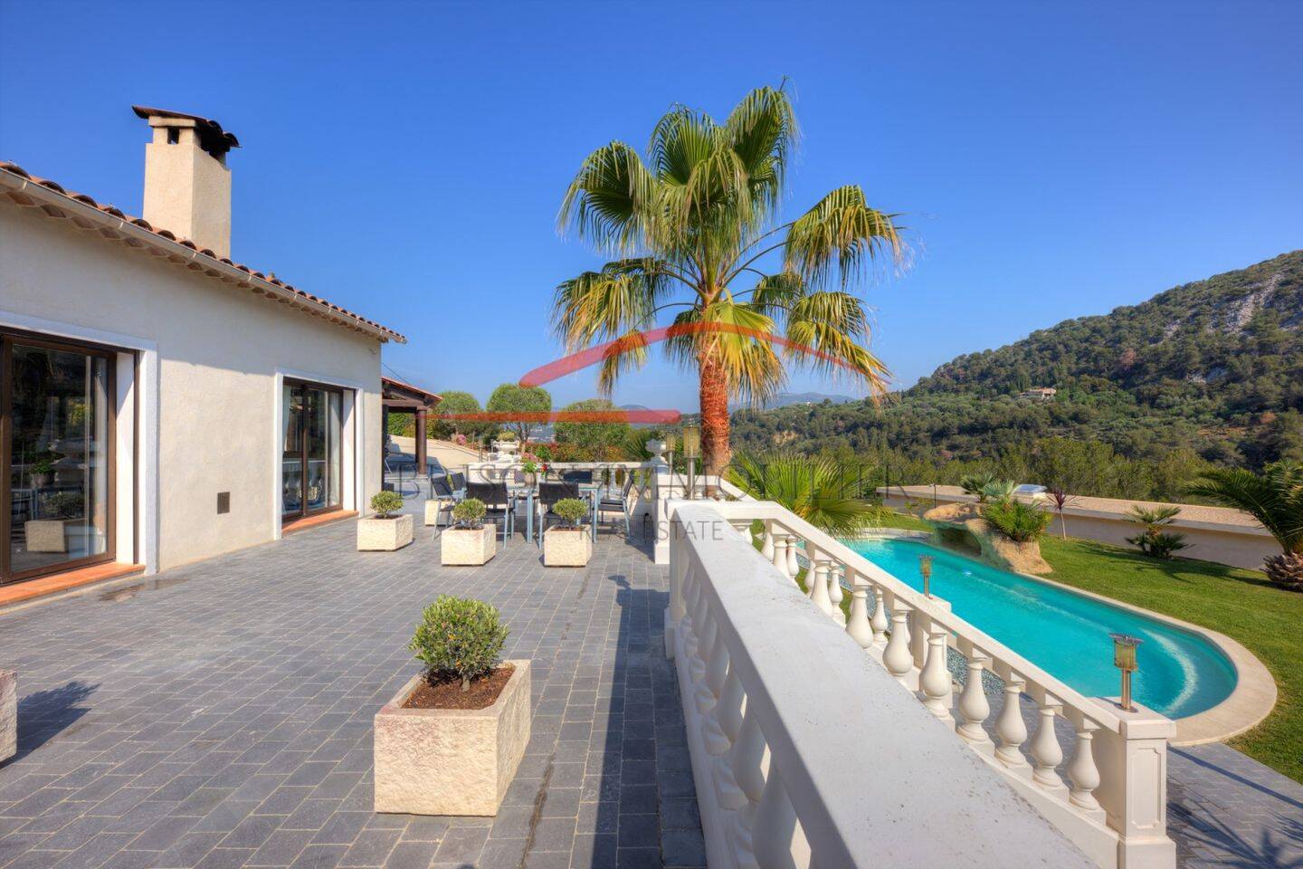 Maison à vendre, 175m², LA TURBIE