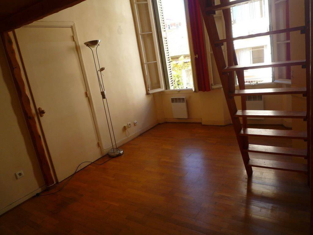 Maison à louer, 20m², CANNES