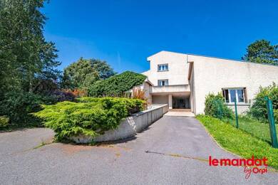 Appartement à vendre 159 900 € 5 pièces 4 chambres 135 m² RDC/3 Nord Est Chauny 02300