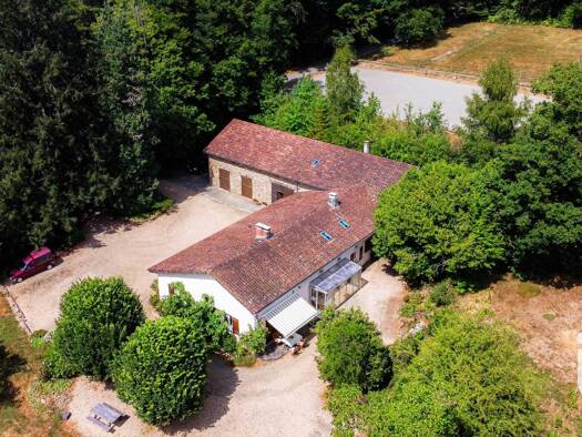Maison à vendre 386 000 € 5 pièces 3 chambres 236 m² 58 000 m² de terrain Champsac 87230