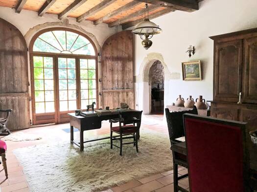 Maison à vendre 561 600 € 8 pièces 5 chambres 317 m² Pouillon 40350