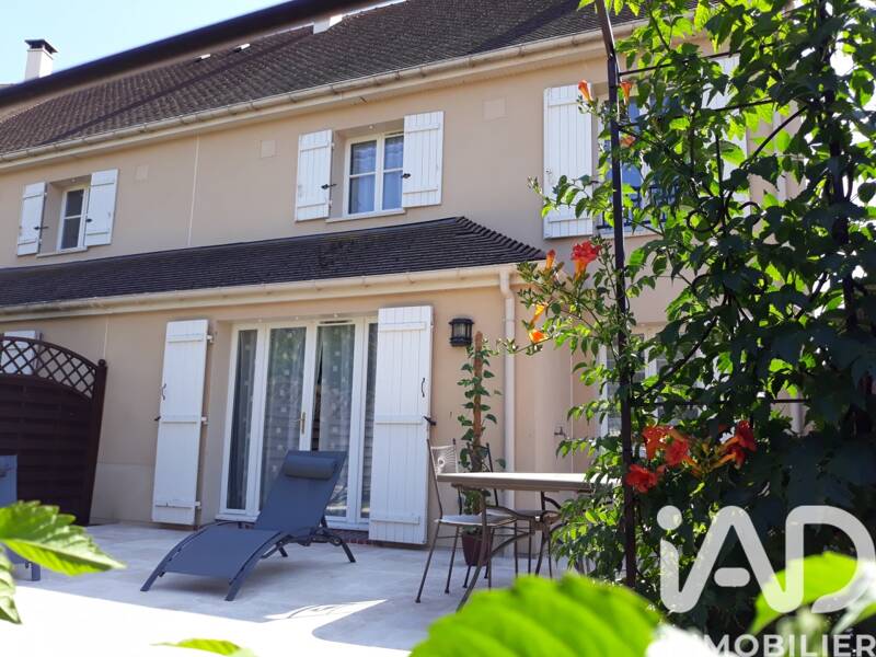 Maison à vendre, 137m², HOUDAN