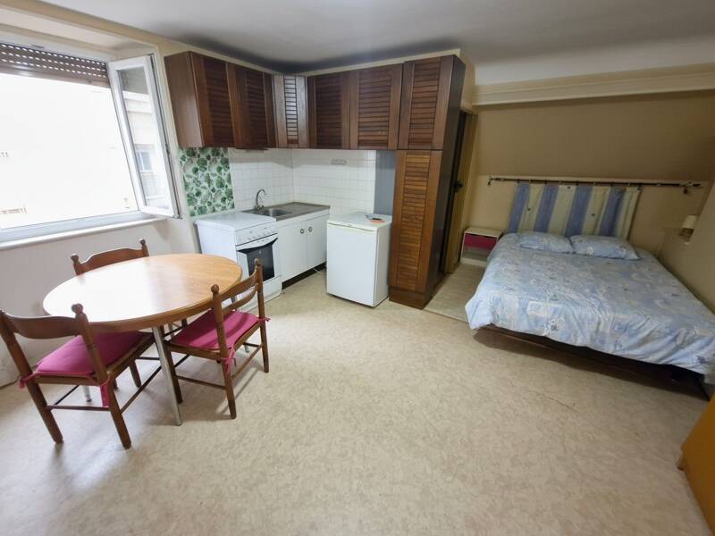 Maison à vendre, 225m², BESSE ET SAINT ANASTAISE