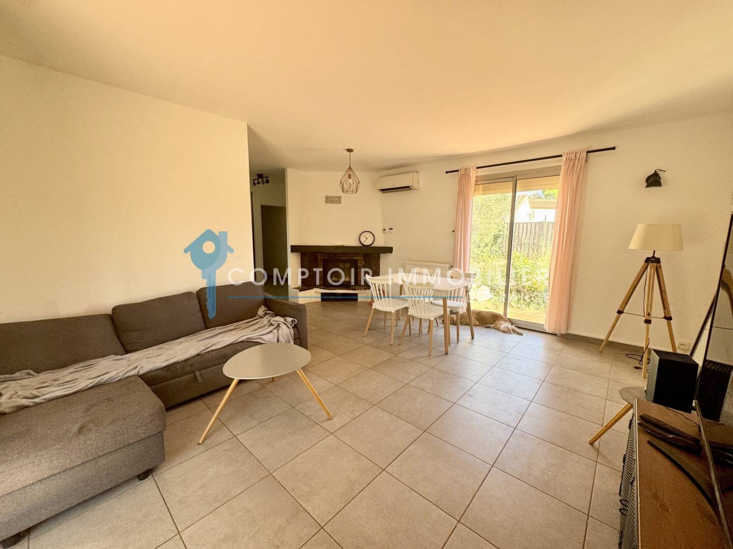 Maison à vendre, 101m², GALLARGUES LE MONTUEUX