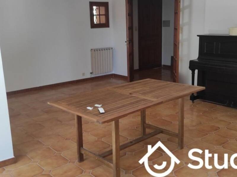 Maison à louer, 130m², CUERS