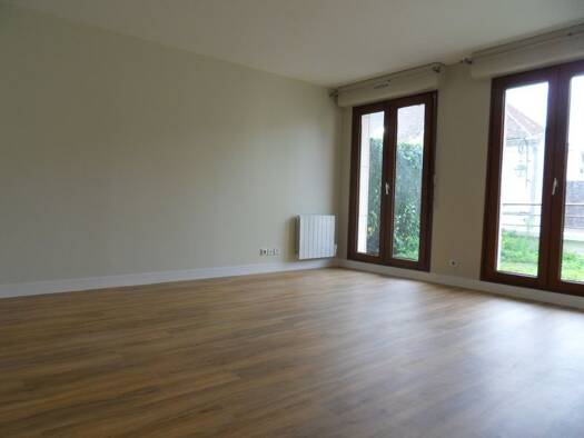 Studio à louer 645 € 1 pièce 35,7 m² RDC/1 Compiègne 60200