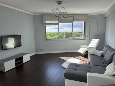 Appartement à louer 2 817 € 4 pièces 3 chambres 128 m² 7ème étage Le Bois Nogent-sur-Marne 94130