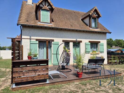Maison à vendre 259 000 € 5 pièces 4 chambres 92 m² 628 m² de terrain Gasny 27620