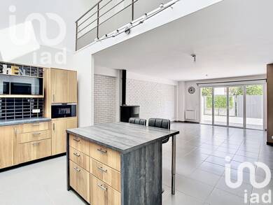 Appartement à vendre 345 000 € 5 pièces 3 chambres 132 m² RDC/2 Chevry-Cossigny 77173