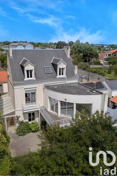 Maison à vendre 745 900 € 9 pièces 5 chambres 197 m² 437 m² de terrain Centre Pornic 44210