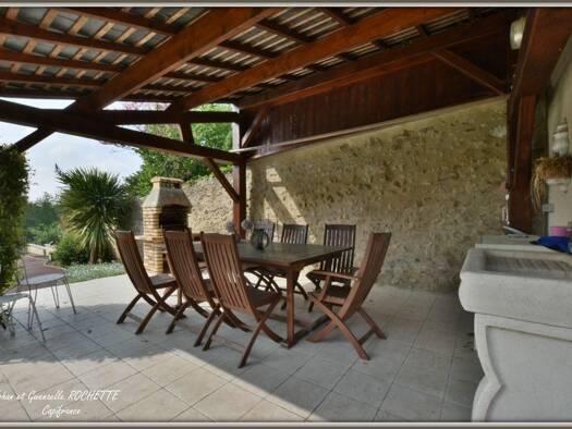 Maison à vendre 279 300 € 5 pièces 3 chambres 123 m² 585 m² de terrain Durtal 49430