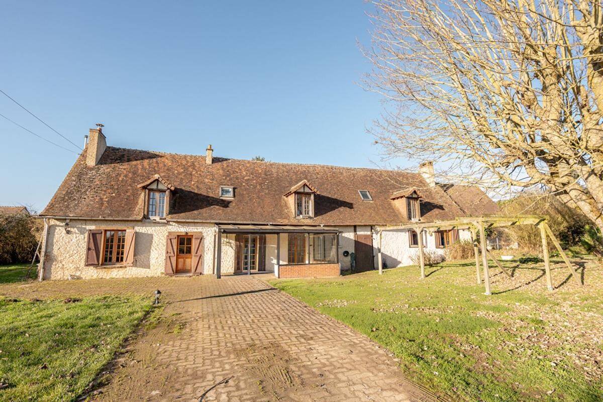Maison à vendre, 200m², SAINT HILAIRE LA GRAVELLE