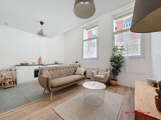 Appartement à vendre - Première occupation 260 900 € 3 pièces 2 chambres 64 m² 3 étages Reims 51100