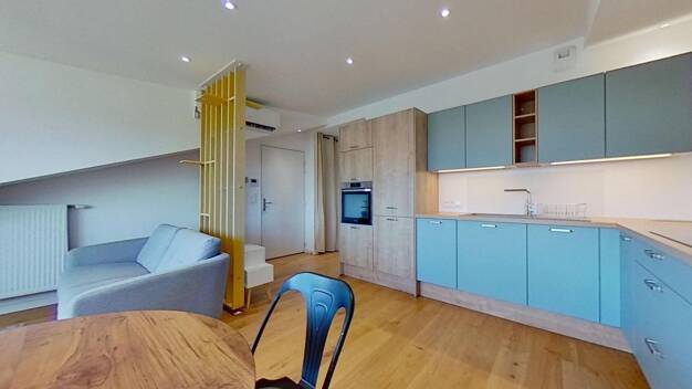 Appartement à louer 990 € 3 pièces 2 chambres 55 m² 3ème étage Centre Pierre-Bénite 69310
