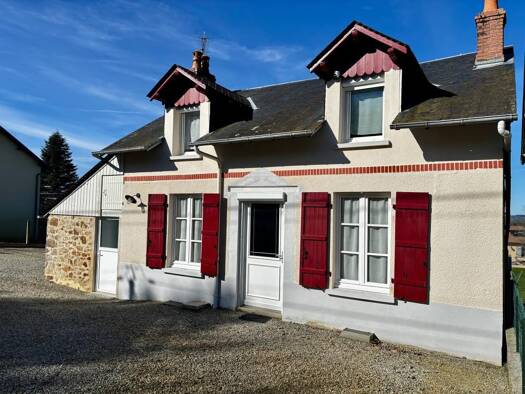 Maison de ville à vendre 149 900 € 4 pièces 2 chambres 80 m² 985 m² de terrain Neuvic-Entier 87130