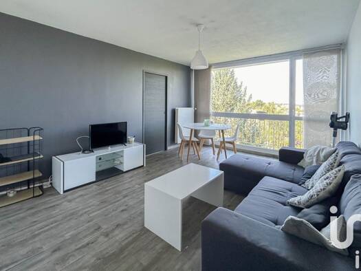 Appartement à vendre 190 000 € 4 pièces 3 chambres 81 m² Étage 4/4 La Raviniere Osny 95520