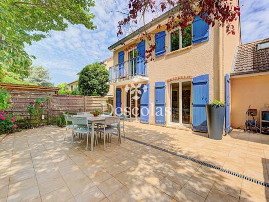 Maison à vendre 819 000 € 7 pièces 5 chambres 149,56 m² 313 m² de terrain Saint-Germain-en-Laye 78112