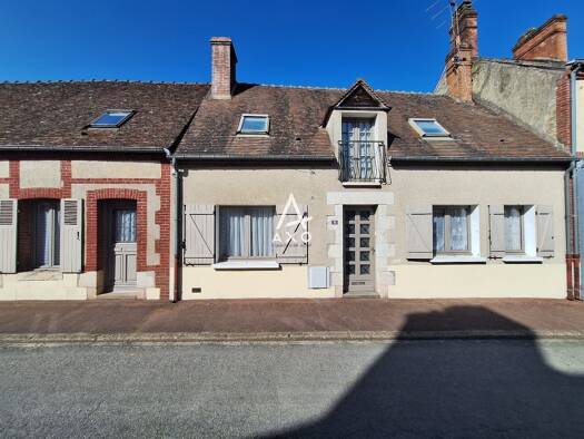 Maison à vendre 159 000 € 6 pièces 4 chambres 161 m² 326 m² de terrain La Bussière 45230