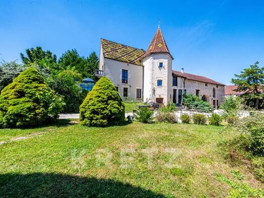 Maison à vendre 1 365 000 € 15 pièces 9 chambres 650 m² 10 000 m² de terrain Toison d'Or-Zone Industrielle Dijon 21000