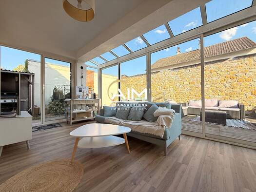 Maison de plain-pied à vendre 297 000 € 6 pièces 4 chambres 130 m² 1 502 m² de terrain Montlouis Sud et Ouest Montlouis-sur-Loire 37270