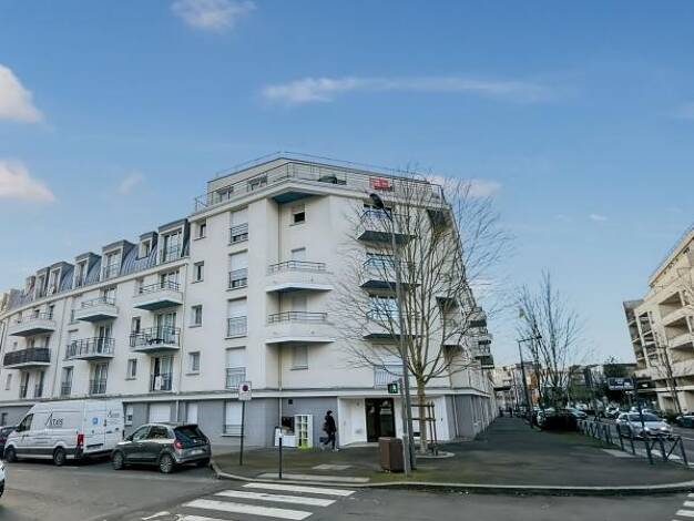 Appartement à vendre 229 900 € 4 pièces 3 chambres 86,8 m² Étage 5/5 Le Point du Jour-Centre Gare Cergy 95800