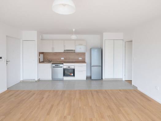 Appartement à louer 1 899 € 5 pièces 4 chambres 85,5 m² Étage 5/5 Atlantis-Massy Sud Massy 91300