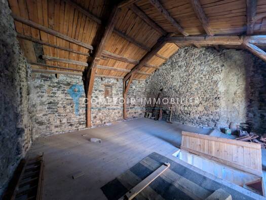 Maison à vendre 72 300 € 3 pièces 2 chambres 72 m² 64 m² de terrain Pradelles 43420