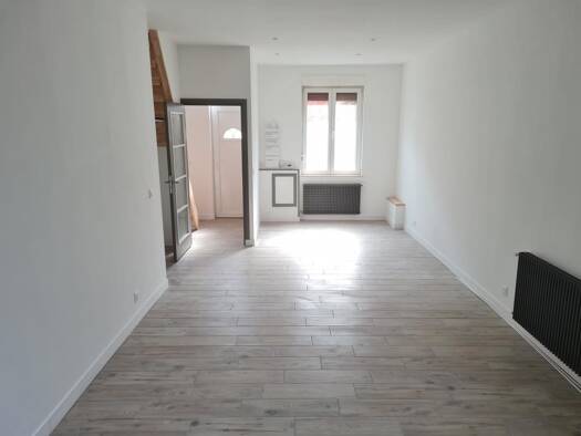 Maison de ville à louer 770 € 4 pièces 3 chambres 71 m² Croix Rouge Tourcoing 59200